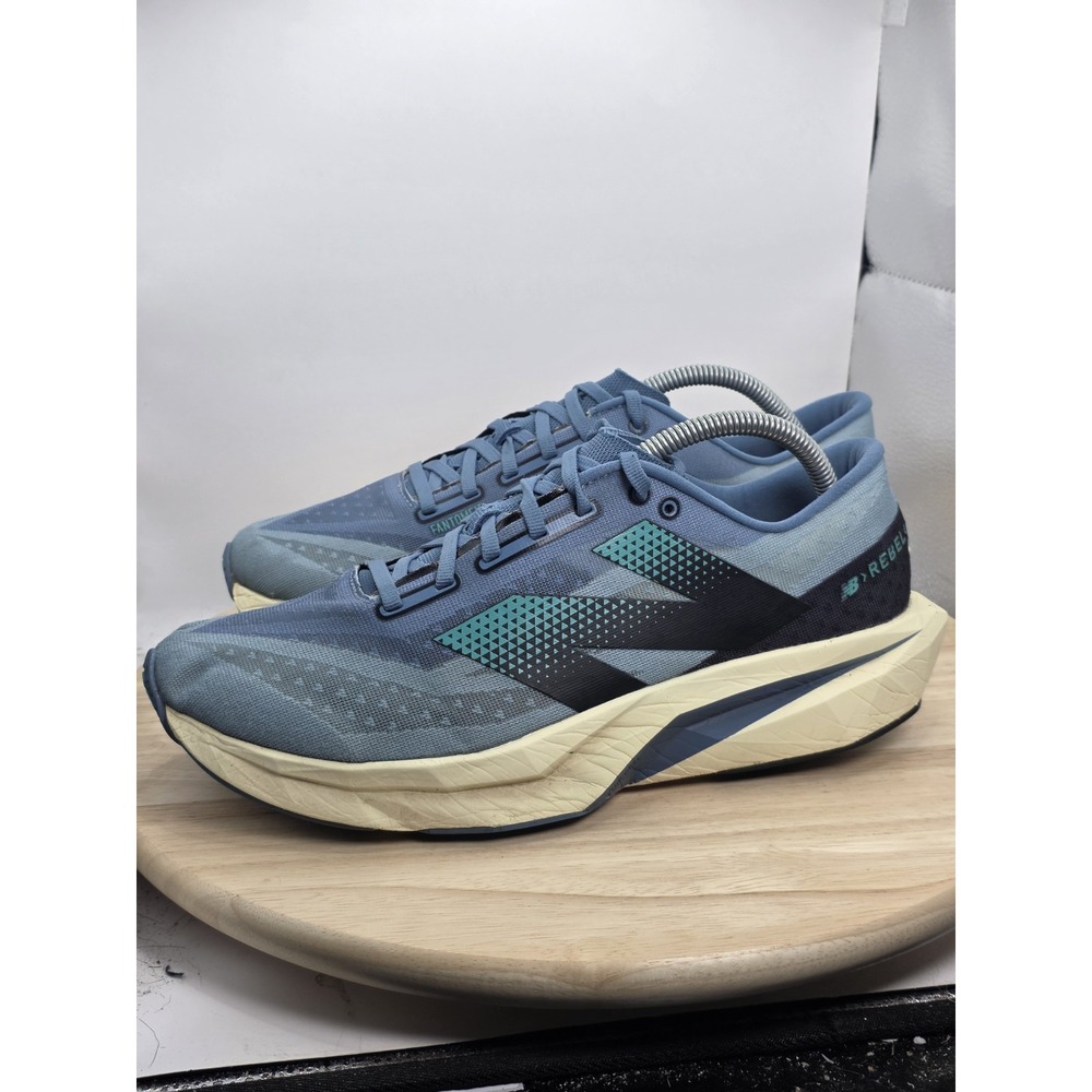 Mens Sz 10.5 - New Balance FuelCell Rebel v4 MFCXCH4 Athletic Sneaker Blue Mesh